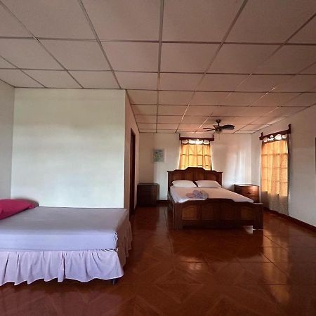 Casa Robles - Your Stay Near Airport มานากัว ภายนอก รูปภาพ