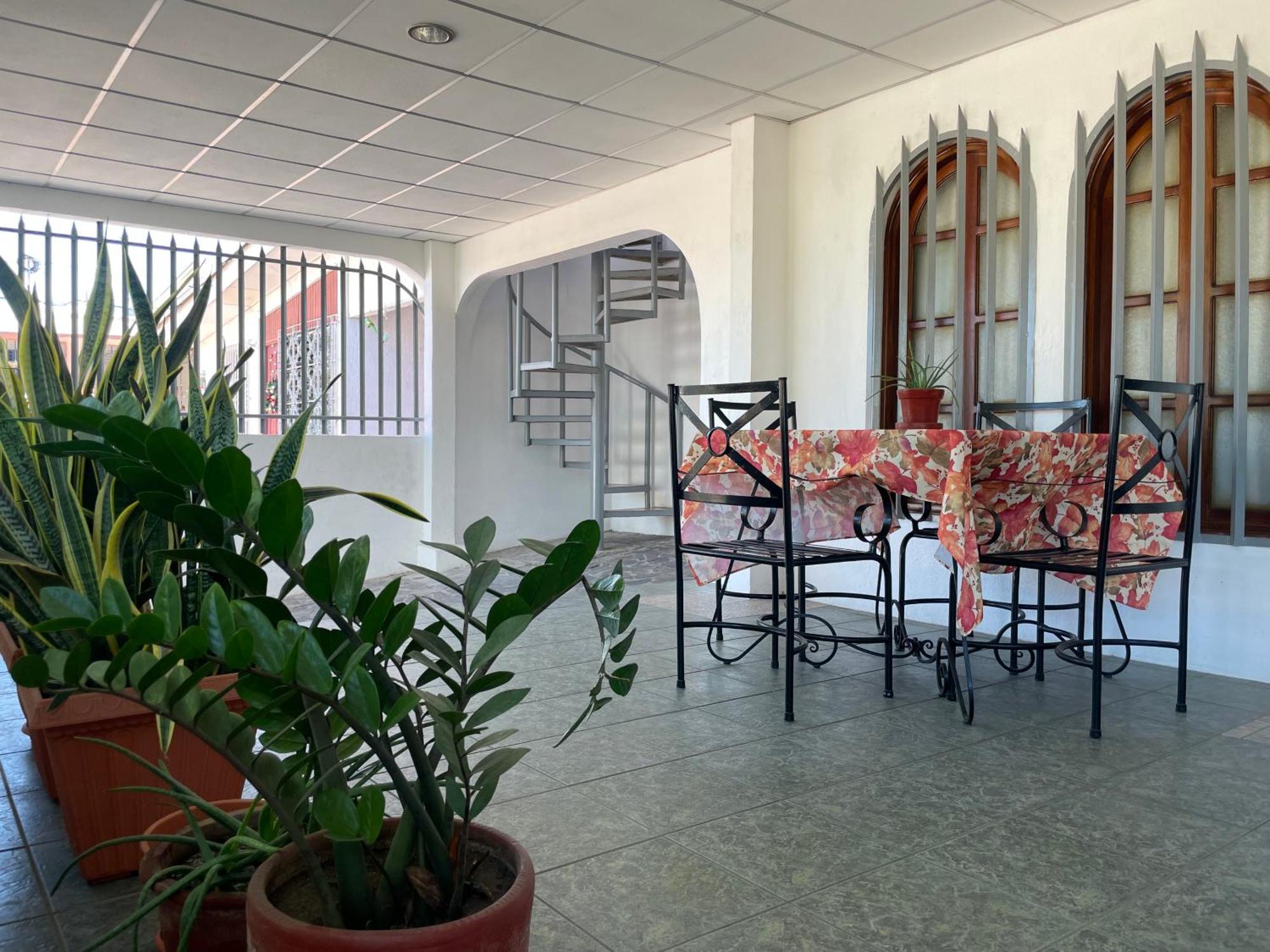 Casa Robles - Your Stay Near Airport มานากัว ภายนอก รูปภาพ