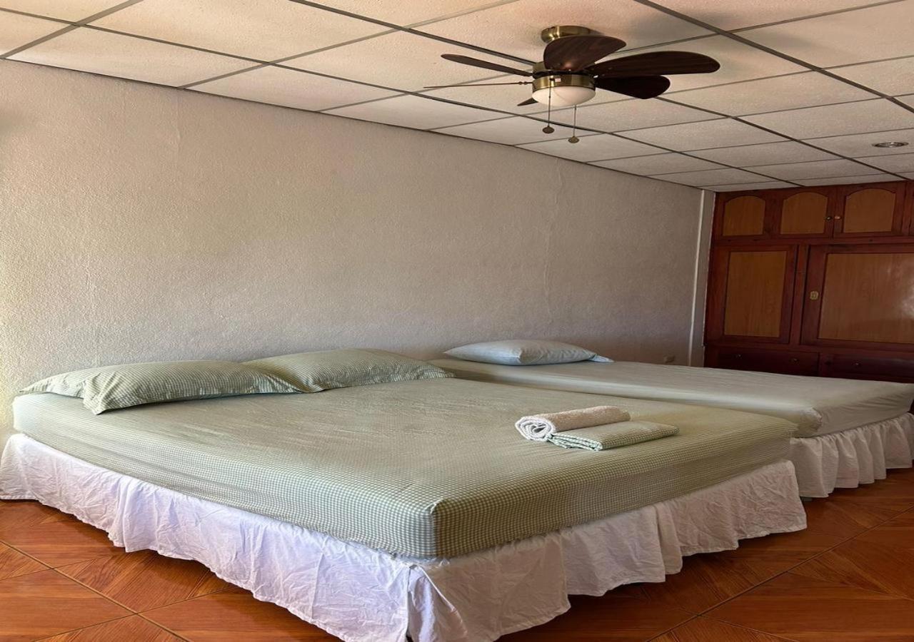 Casa Robles - Your Stay Near Airport มานากัว ภายนอก รูปภาพ